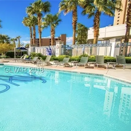 Image 5 - South Las Vegas Boulevard, Winchester, NV 89169, USA - Condo for sale