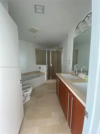 Image 5 - Axis at Brickell Village Tower 1, 1101 Southwest 1st Avenue, Miami, FL 33130, USA - Condo for rent