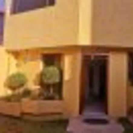 Rent this 3 bed house on Privada Capricornio in Colonia Lomas Verdes 3ra Sección, 53120 Lomas Verdes