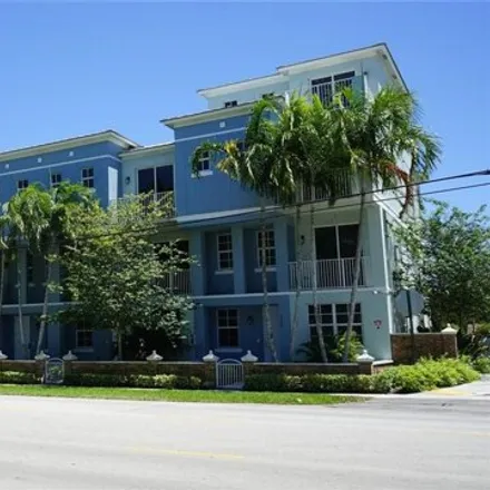 Rent this 5 bed townhouse on 7748 Northwest 5th Street in Plantation Gardens, Plantation