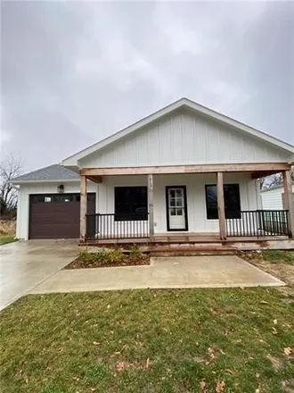 Buy this 3 bed house on 571 West 29th Street in Higginsville, MO 64037