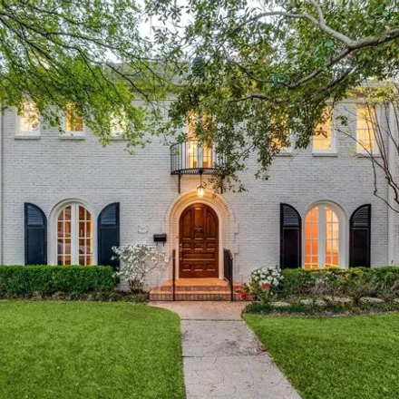 Buy this 4 bed house on 4429 Fairfax Avenue in Highland Park, Dallas County