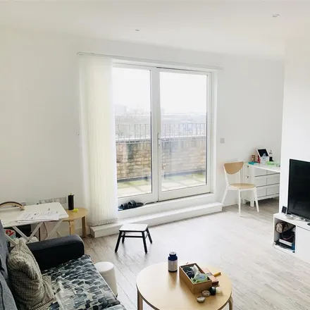 Rent this 1 bed apartment on Hilltop Avenue in London, NW10 8BN