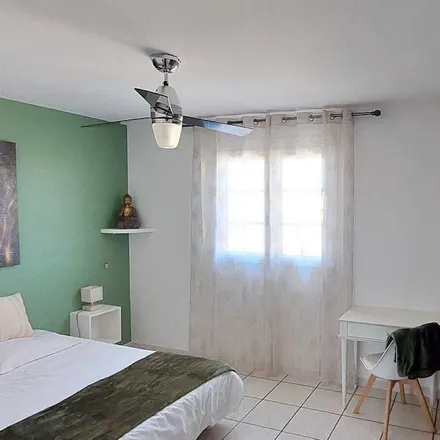 Rent this 4 bed house on 34340 Marseillan