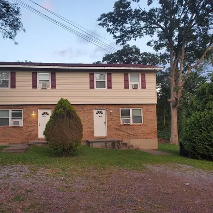 Buy this studio duplex on 101 Young Street in Oak Hill, WV 25901