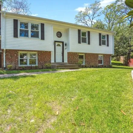 Buy this 5 bed house on 6806 Stoneybrooke Lane in Groveton, Fairfax County