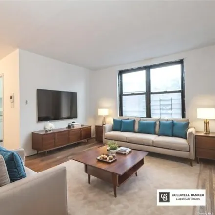 Image 2 - 113-15 34th Avenue, New York, NY 11368, USA - Apartment for sale