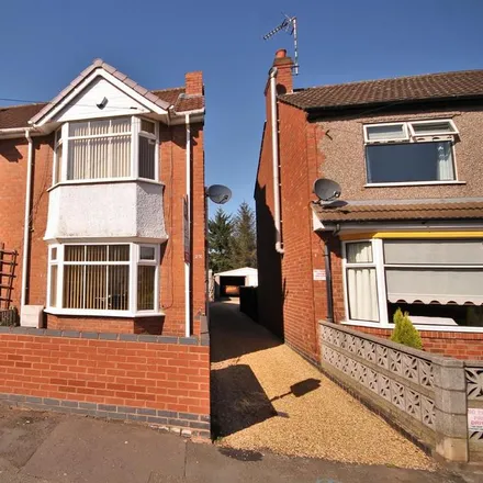 Rent this 3 bed duplex on Arbury Avenue in Coventry, CV6 6FB