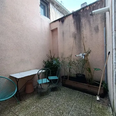 Image 2 - 61 Rue Fondue Basse, 46000 Cahors, France - Apartment for rent