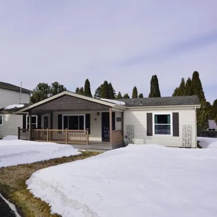 Buy this studio apartment on 423 North Woodland Drive in Soda Springs, ID 83276