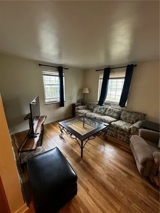 Image 4 - 405 Jefferson Rd, Pittsburgh, Pennsylvania, 15235 - House for sale