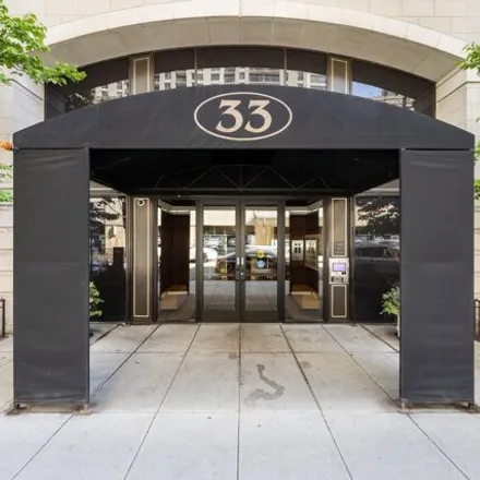 Buy this 2 bed condo on 33 West Huron Street in Chicago, IL 60610