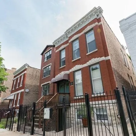 Rent this 3 bed condo on 1317 North Campbell Avenue in Chicago, IL 60647