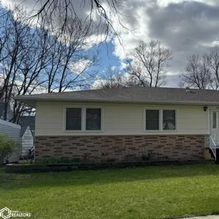 Buy this 3 bed house on 160 South 4th Street in Humboldt, IA 50548