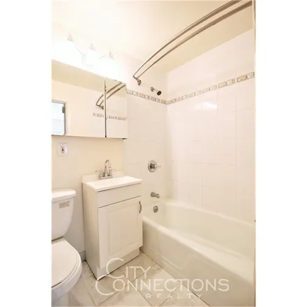 Image 5 - 46 West 84th Street, New York, NY 10024, USA - Apartment for rent