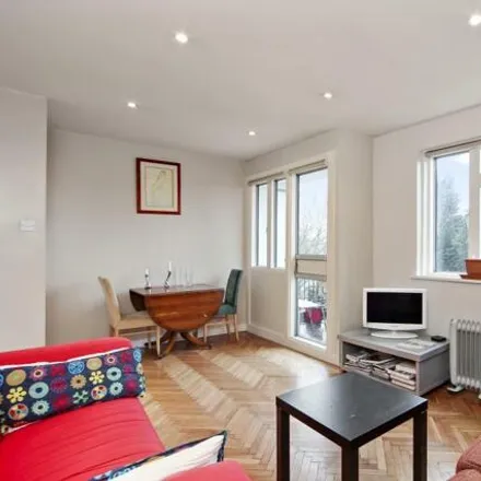 Rent this 2 bed room on Hogarth Lane in London, W4 2AU
