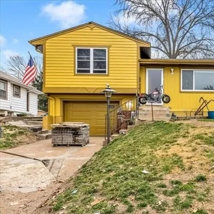 Buy this 2 bed house on 2173 North 43rd Street in Kansas City, KS 66104
