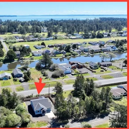 Image 4 - 338 Ensign Avenue Northwest, Ocean Shores, Grays Harbor County, WA 98569, USA - House for sale