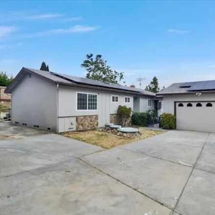 Buy this 3 bed house on 3561 Glasgow Court in San Jose, CA 95127