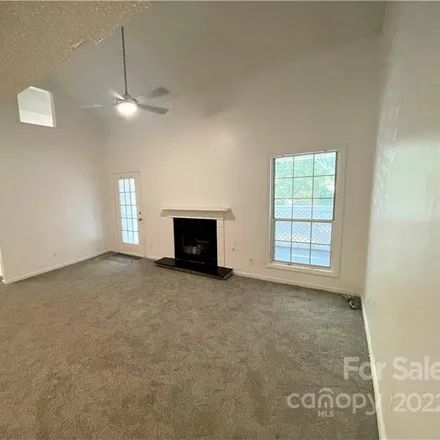 Image 7 - 6073 Green Forest Drive, Charlotte, NC 28212, USA - Condo for sale