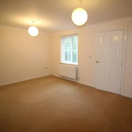 Image 4 - Swindale Close, West Bridgford, NG2 6BR, United Kingdom - Duplex for rent
