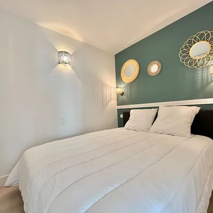 Rent this 1 bed apartment on 36 Avenue de Lauterbourg in 69160 Tassin-la-Demi-Lune, France