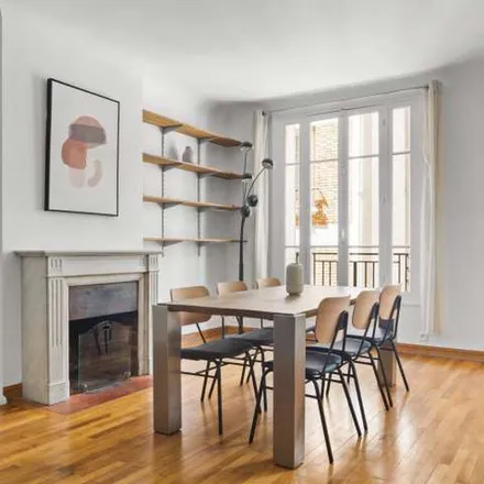 Image 4 - 19 Rue des Abbesses, 75018 Paris, France - Apartment for rent