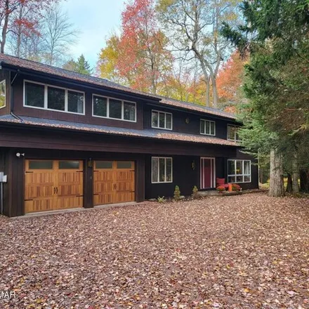 Buy this 4 bed house on 201 Long View Lane in Pocono Pines, Tobyhanna Township