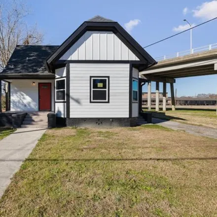 Buy this 3 bed house on Tar River Transit in Raleigh Blvd, Rocky Mount