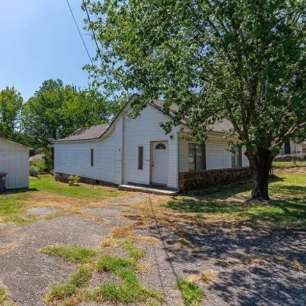 Buy this 3 bed house on 271 West Houston Street in Greenwood, AR 72936