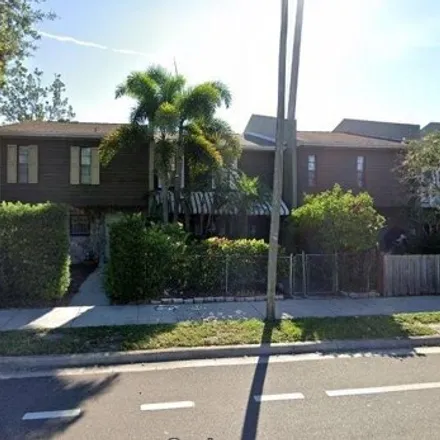 Buy this 3 bed townhouse on 3498 West Lemon Street in Tampa, FL 33609