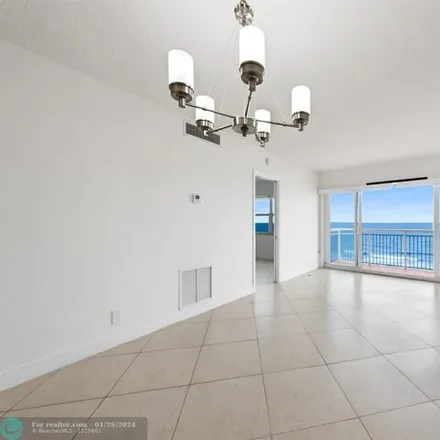 Image 6 - 710 North Ocean Boulevard, Pinehurst Village, Pompano Beach, FL 33062, USA - Condo for rent