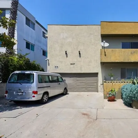 Buy this 18 bed house on 15th Court in Santa Monica, CA 90292