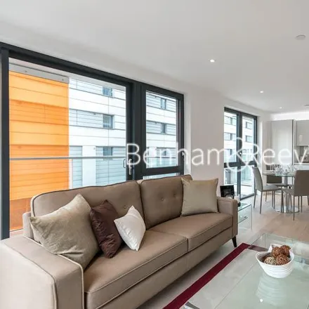 Rent this 2 bed apartment on Kensington Apartments in Cityscape, 1 Pomell Way