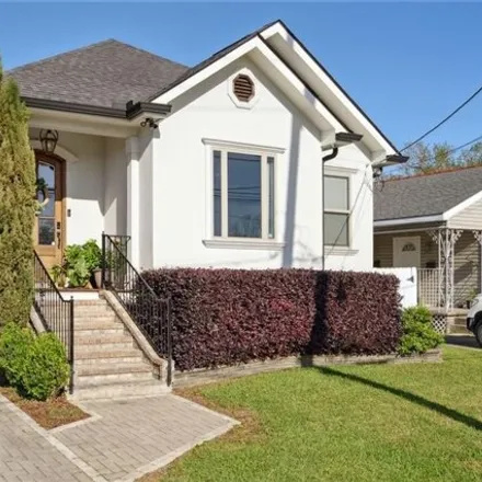Buy this 3 bed house on 5316 Warrington Drive in New Orleans, LA 70122