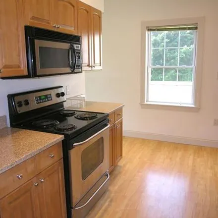 Rent this 3 bed townhouse on 6 Abbott Lane in Concord, MA 01742