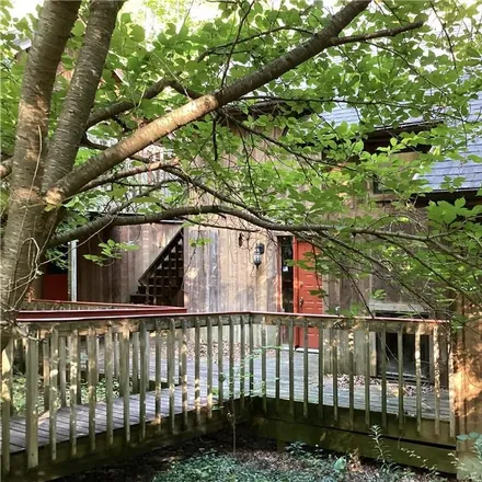 Image 2 - 1675 Treetop Lane, Brown County, IN 47448, USA - Loft for sale