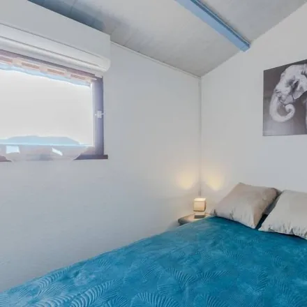 Rent this 2 bed house on Le Barcarès in Boulevard du 14 Juillet, 66420 Le Barcarès
