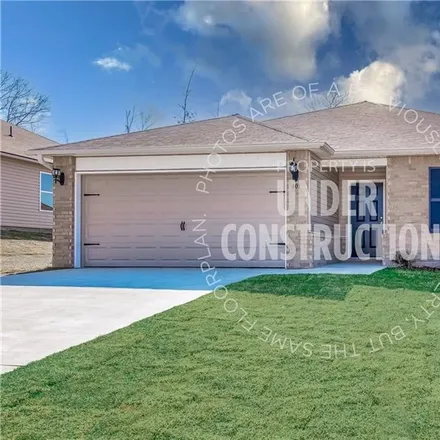 Buy this 3 bed house on 1224 Dustin Drive in Edmond, OK 73003