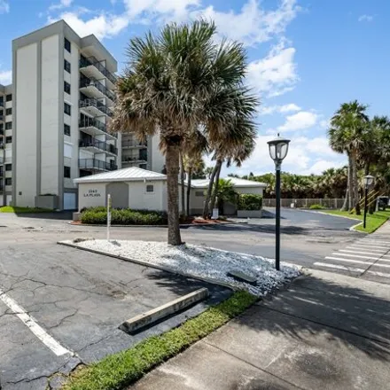 Buy this 1 bed condo on 1351 FL A1A in Satellite Beach, FL 32937