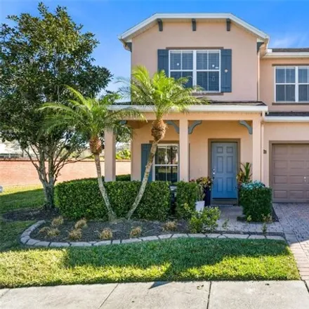 Buy this 5 bed townhouse on 16500 Cedar Crest Drive in Orange County, FL 32828