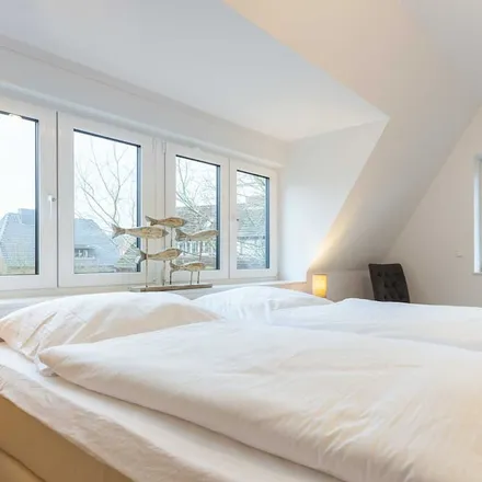 Rent this 3 bed apartment on 25992 List auf Sylt