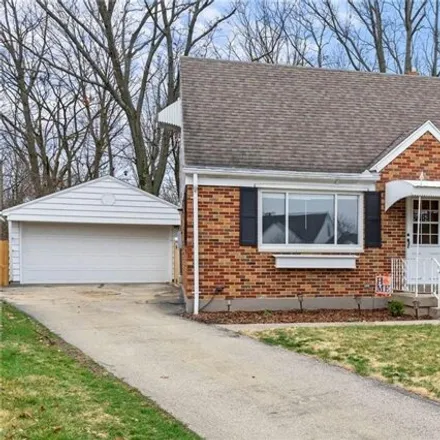 Buy this 3 bed house on 98 Brad Circle in Oakland, Dayton