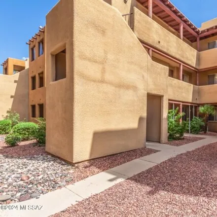 Buy this 1 bed condo on Casa Club Condominiums in East Blacklidge Drive, Tucson