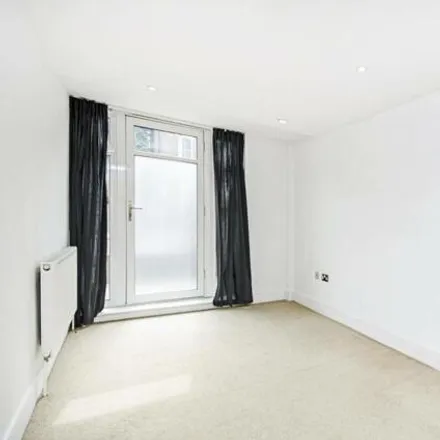 Image 3 - 84 Sandringham Road, Lower Clapton, London, E8 2HJ, United Kingdom - Apartment for rent