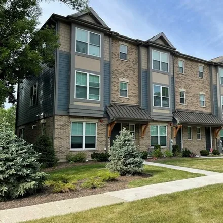 Rent this 3 bed house on 617 Broadway in Libertyville, IL 60048