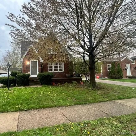 Buy this 2 bed house on 15434 Camden Avenue in Eastpointe, MI 48021