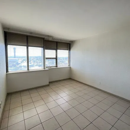 Image 6 - Cross Circle, Cape Town Ward 10, Bellville, 7505, South Africa - Apartment for rent