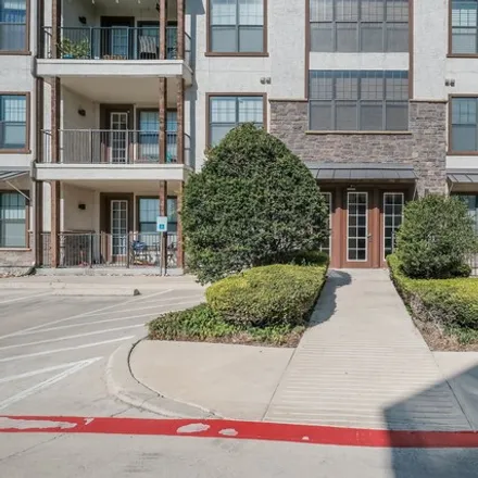 Image 3 - 7342 Oak Manor Drive, San Antonio, TX 78229, USA - Condo for rent