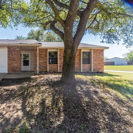 Buy this 3 bed house on 7120 Winterberry Drive in Dallas, TX 75249